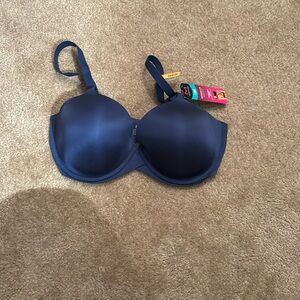 Maidenform bra style DM 7543 size 36DD brand new with tags